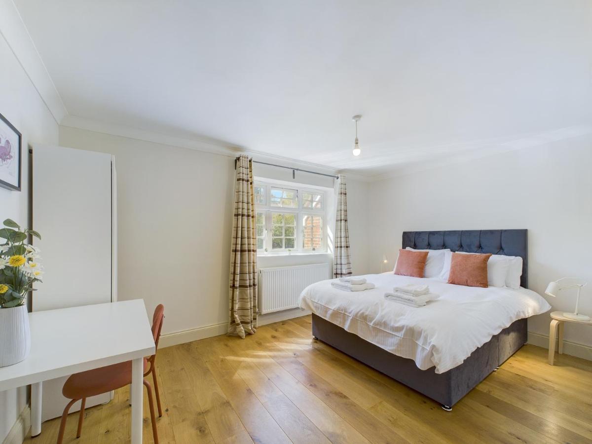 Duplex Redhill Town Centre Apt By Livingo Stays 외부 사진