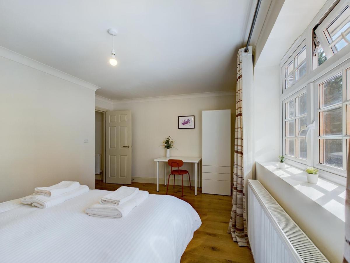 Duplex Redhill Town Centre Apt By Livingo Stays 외부 사진